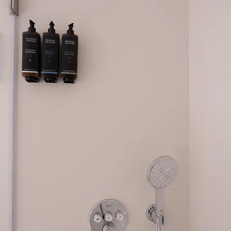 My Is Yours * Oporto